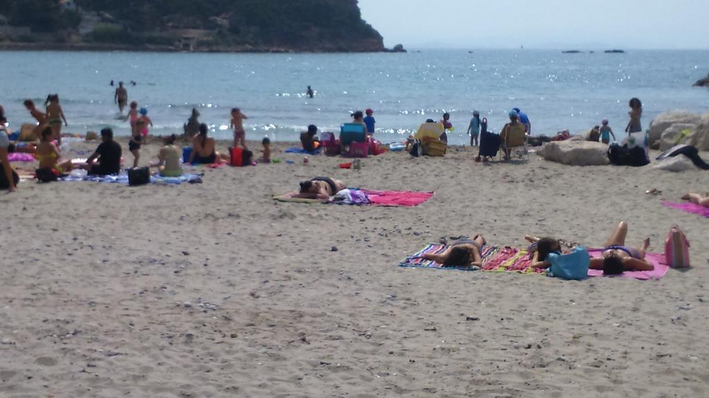 Front De Mer Les Pieds Dans L'Eau Carry-le-Rouet Exterior foto